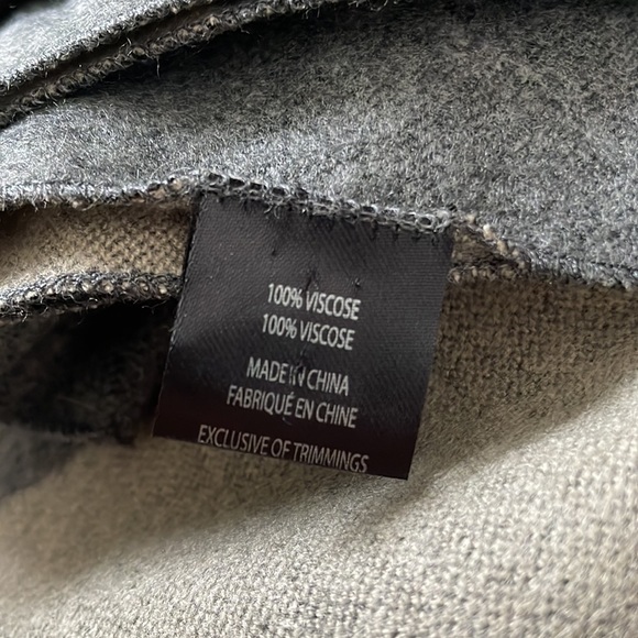 Scarf - Picture 4 of 4